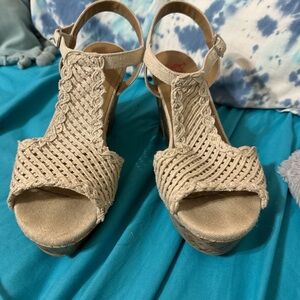 Tan Wedges